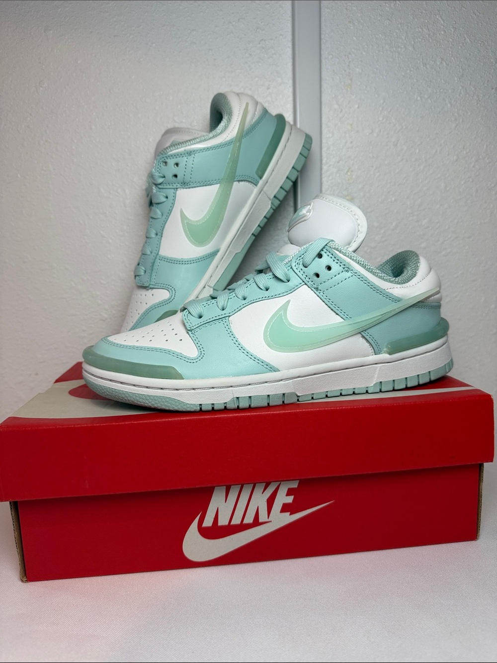 NIKE DUNK Low Twist Jade Ice White Mint Sneakers New In Box Women’s Size 7